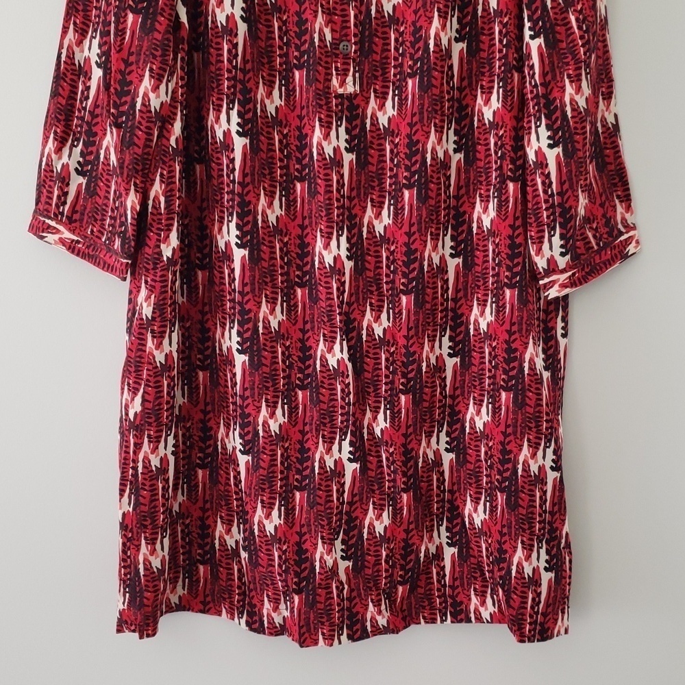 Fossil 100% Silk Mini Shift Dress Small Red Feather Print Boho Artsy Lightweight - Picture 3 of 14